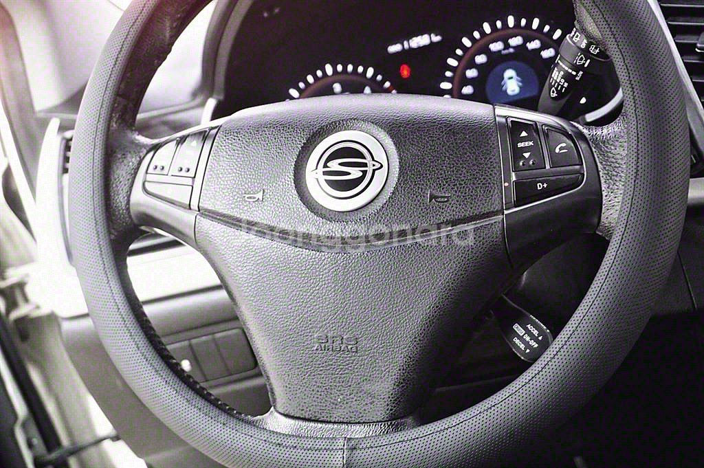 쌍용 뉴코란도 C 2.0 CVT 2WD 고급형--5