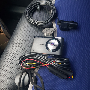 아이나비 v900 2채널16기가.블랙박스 .gps