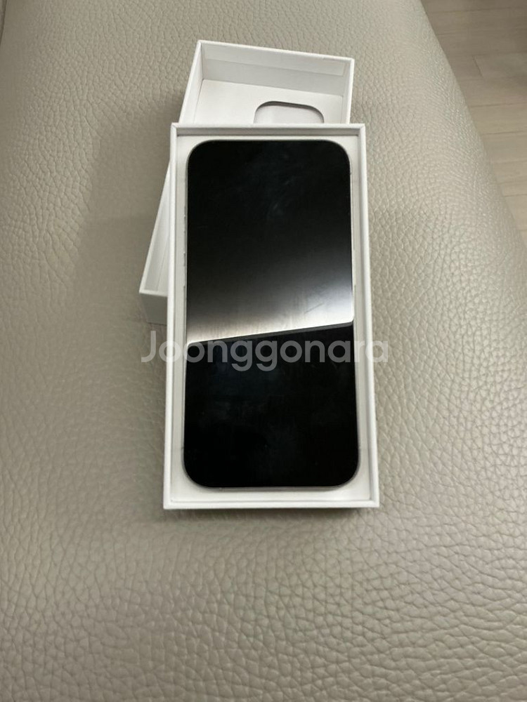아이폰 15프로 256GB 판매합니다--2