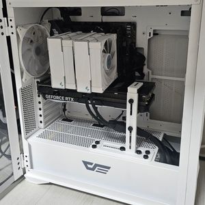 (평택) 13600K,4060ti 고사양 게이밍 컴퓨터