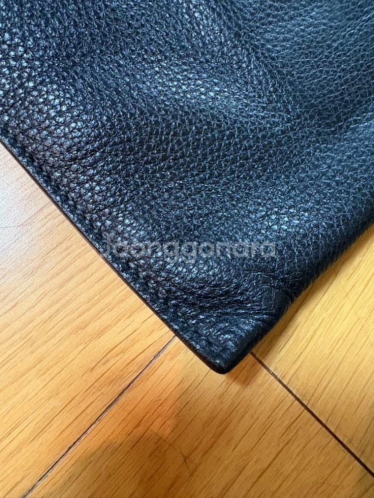 정품 프라다 블랙 레더 파우치 클러치 24x14--3