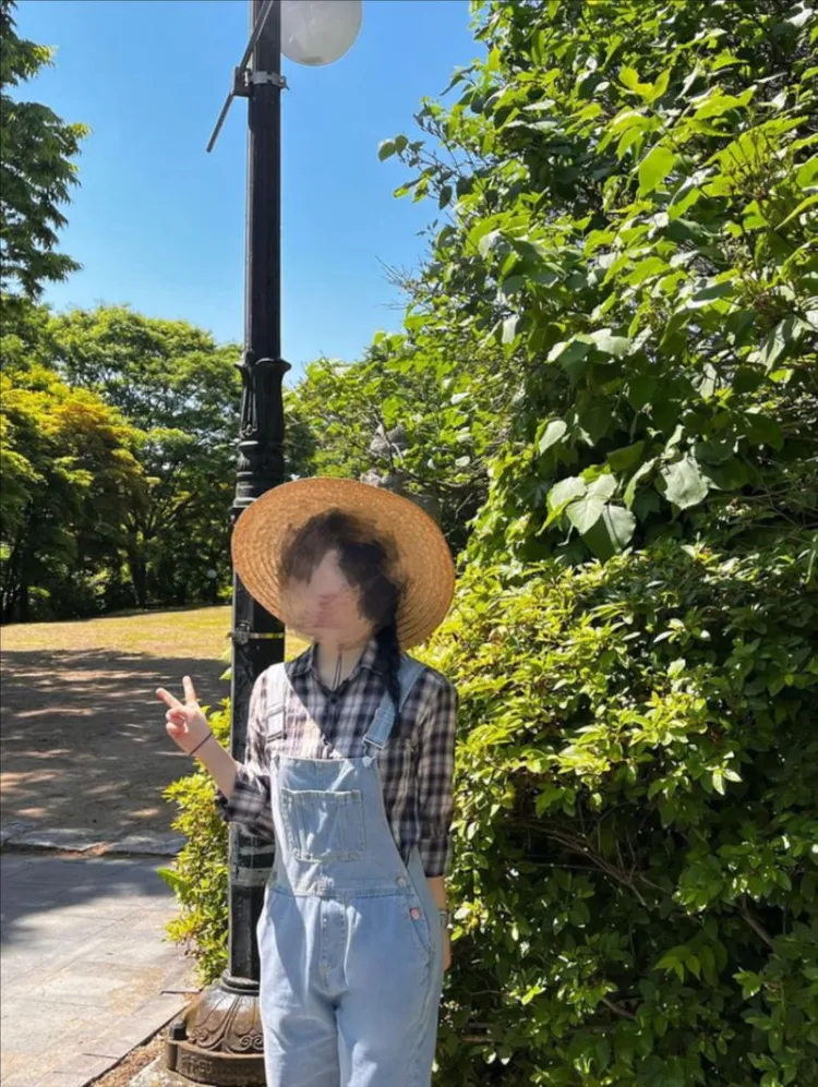 [대여]농부컨셉 졸업사진 멜빵바지,셔츠,밀짚모자 이미지