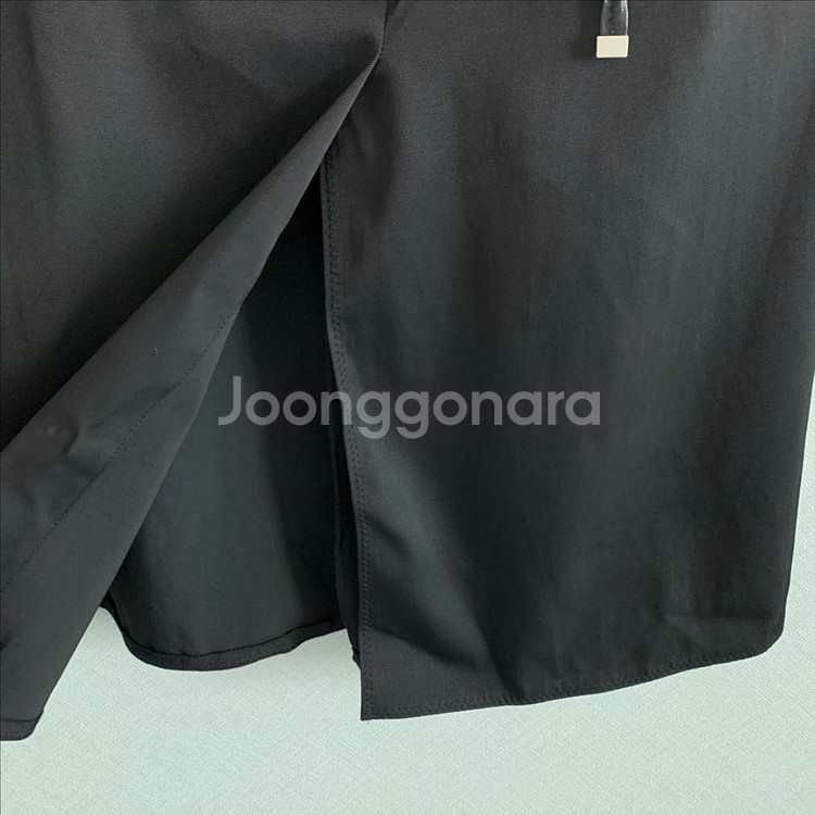 [한섬] 타임 올 블렌드 레더 스트랩 랩 스커트--6