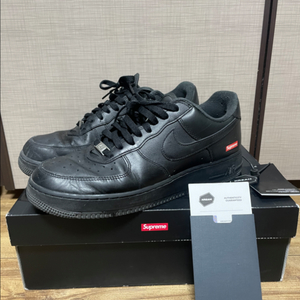 나이키 슈프림 에어포스1 블랙 275mm