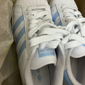 아디다스 슈퍼스타 xlg 스카이블루 260