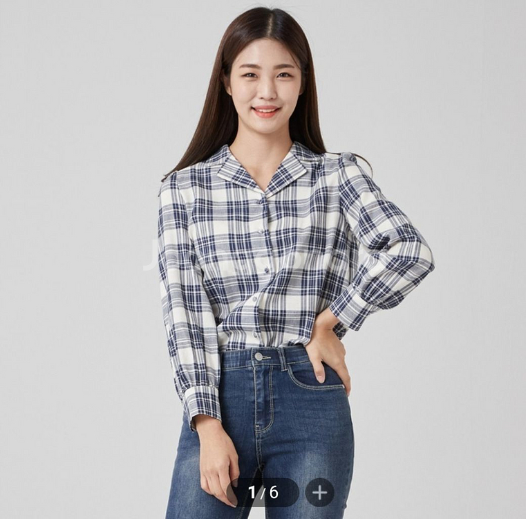 새상품) 로엠 볼륨소매 체크셔츠 화이트 네이비 블라우스--0