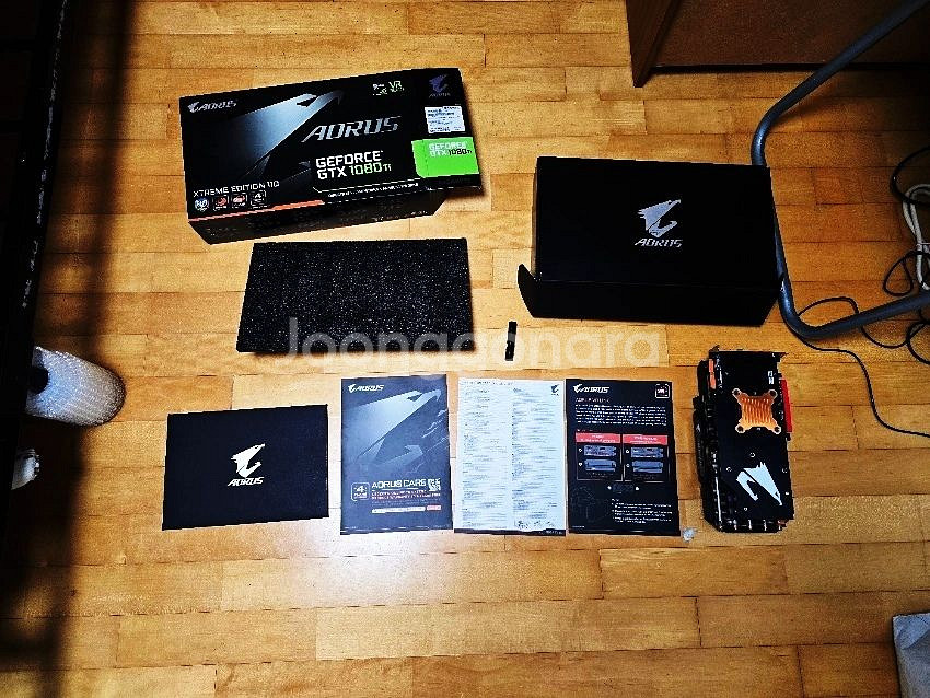 GTX1080TI 어로스익스트림 풀박스입니다--7