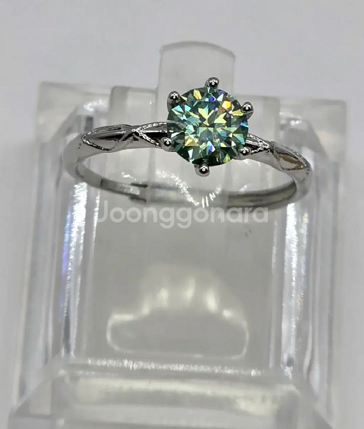 새제품 찐한 민트 모이사나이트 1캐럿 육각 심플 반지--0