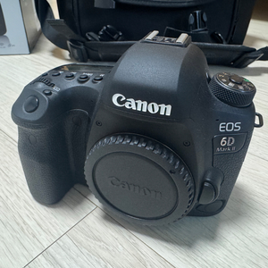캐논 EOS 6D Mark II 카메라 판매합니다