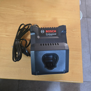 보쉬 10.8v충전기