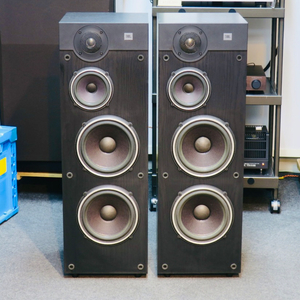 JBL 스피커
