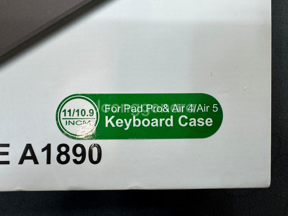 WIRELESS KEYBOARD CASE A1890--1