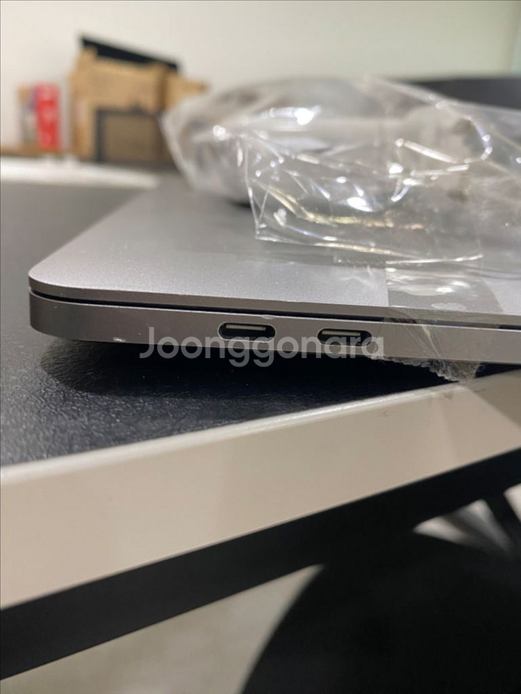 맥북프로15 인텔i7/16/256 2019년--3