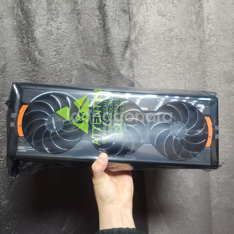 만리 갈라도(가야르도) rtx5080 팝니다.--1