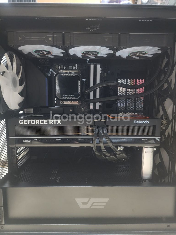만리 갈라도(가야르도) rtx5080 팝니다.--4