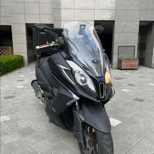 킴코 다운타운 125 cc 19년식 판매합니다