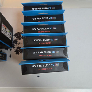 리안리 유니팬 sl120v2 화이트 리버스 팝니다.