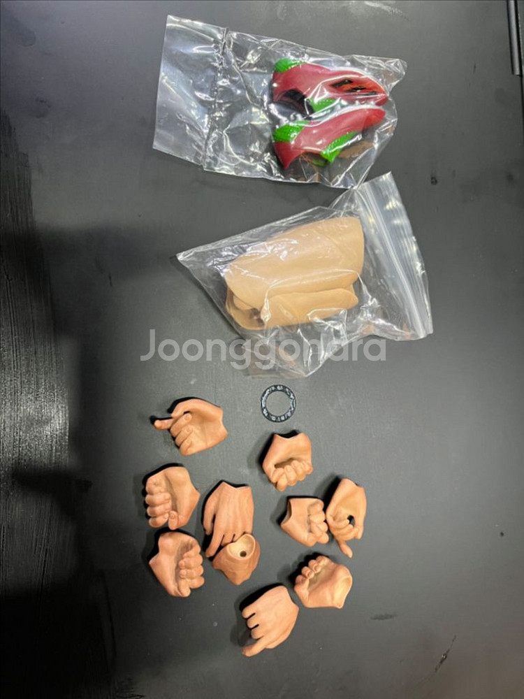국가대표 손흥민 12인치 액션 피규어입니다.--7