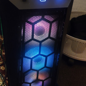 게이밍 컴퓨터 본체 (AMD Ryzen 7 3700x/