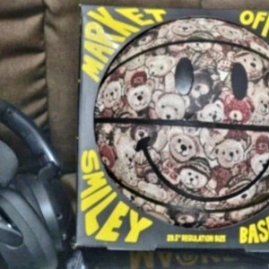 (홍대에서 구매한) 완전 유니크한 / 농구공 팝니다!!