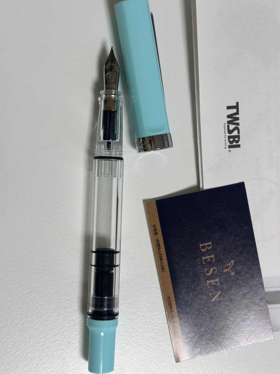 트위스비 에코t m닙 만년필 판매합니다.