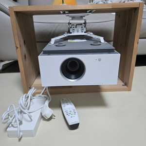 엘지전자 시네빔 HU710PW 4K 프로젝터