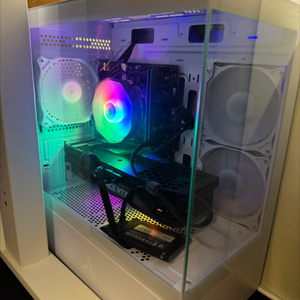 3070Ti 게이밍 컴퓨터 데스크탑 회이트 세팅