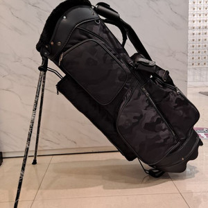 (새제품) 마크앤로나 스탠드백 라이트그레이