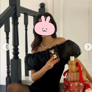 자라 블랙 오프숄더 벨벳 미니 원피스 자카드