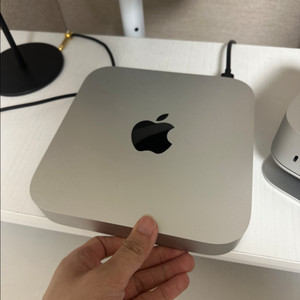 맥 미니 M1 8gb SSD 512. 박스O