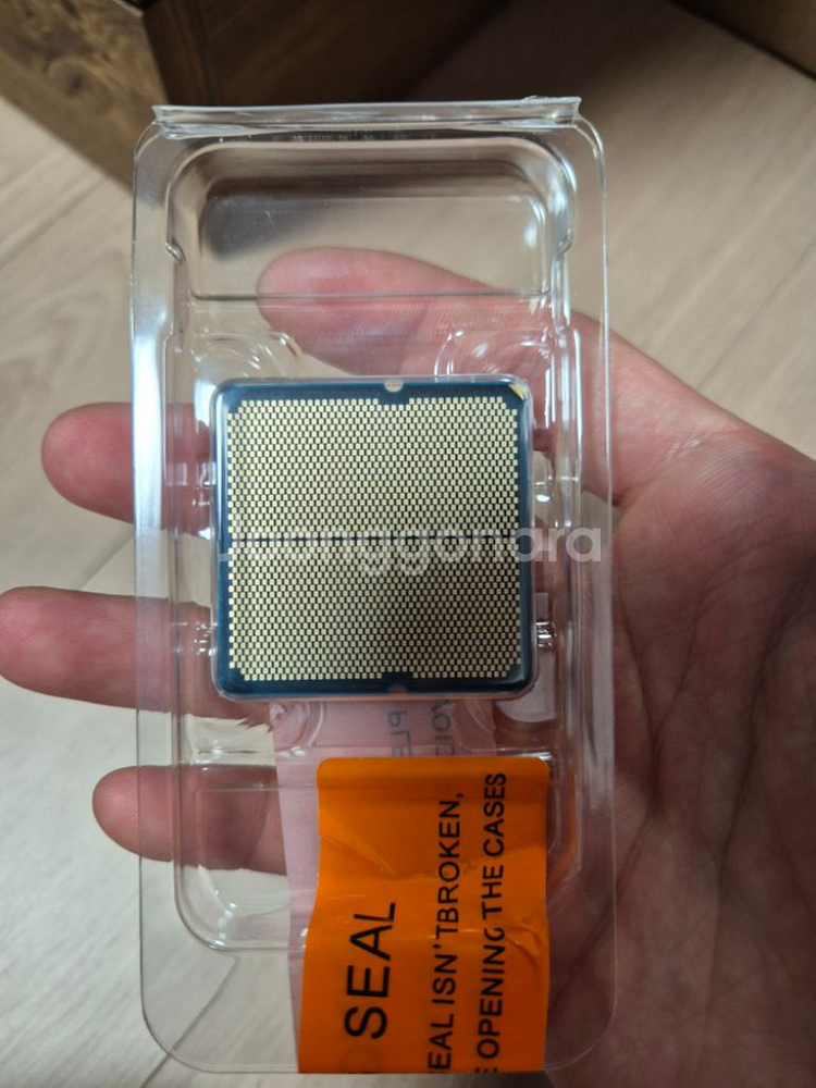 라이젠 9600x 미개봉 팝니다--1