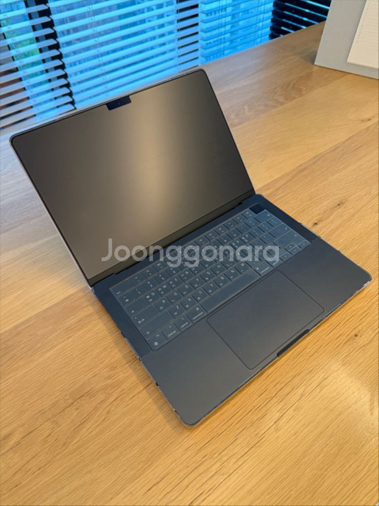 맥북 프로 14인치 M4 칩, 512GB 새상품 팝니다--0