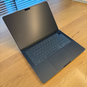 맥북 프로 14인치 M4 칩, 512GB 새상품 팝니다