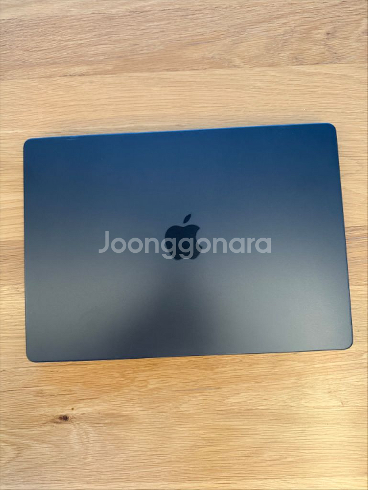 맥북 프로 14인치 M4 칩, 512GB 새상품 팝니다--3
