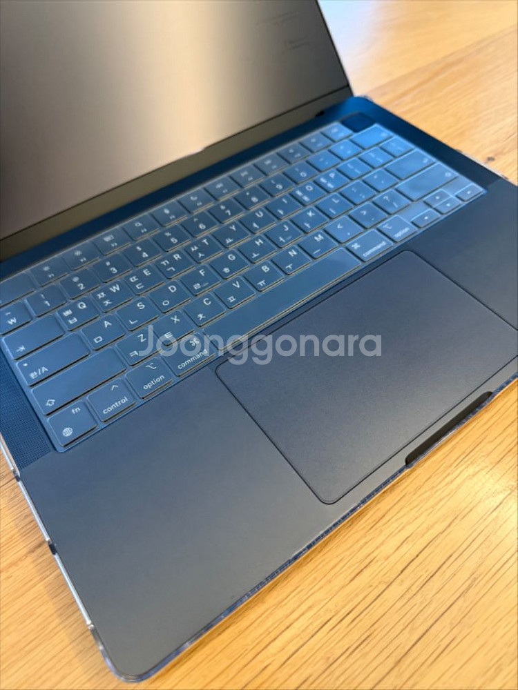 맥북 프로 14인치 M4 칩, 512GB 새상품 팝니다--1