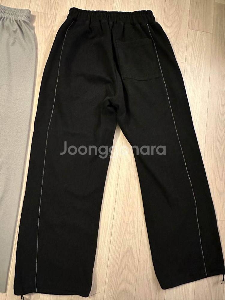 회색바지 (골지) 검정바지(밑단조절)검정 후드(얇음)--3