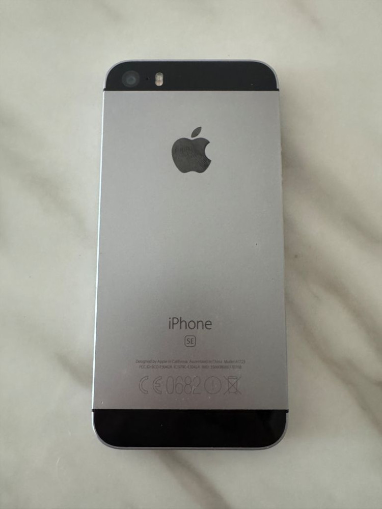 아이폰se 128gb 스페이스그레이 이미지