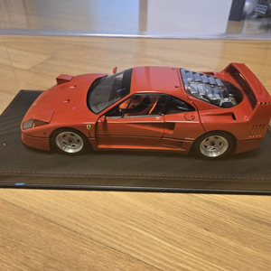 1:18 F40 페라리