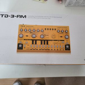 배링거 TM-3-AM analo Bass Line