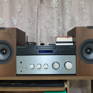 KEF Q350 스피커