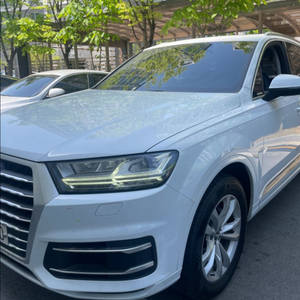 아우디 Q7 45 TFSI quattro