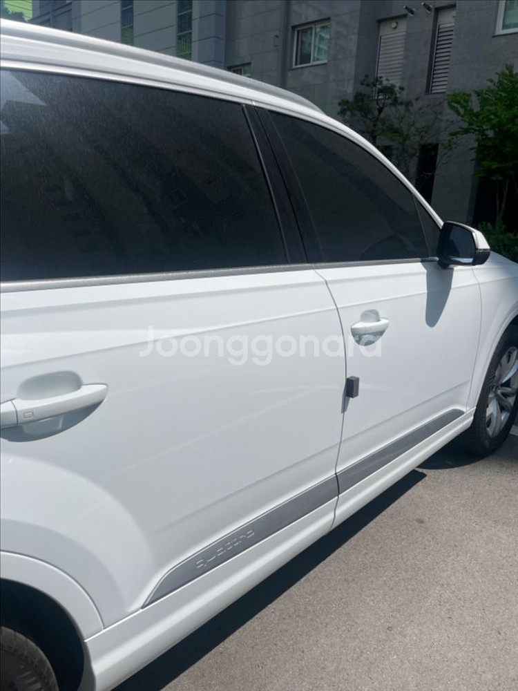 아우디 Q7 45 TFSI quattro--3