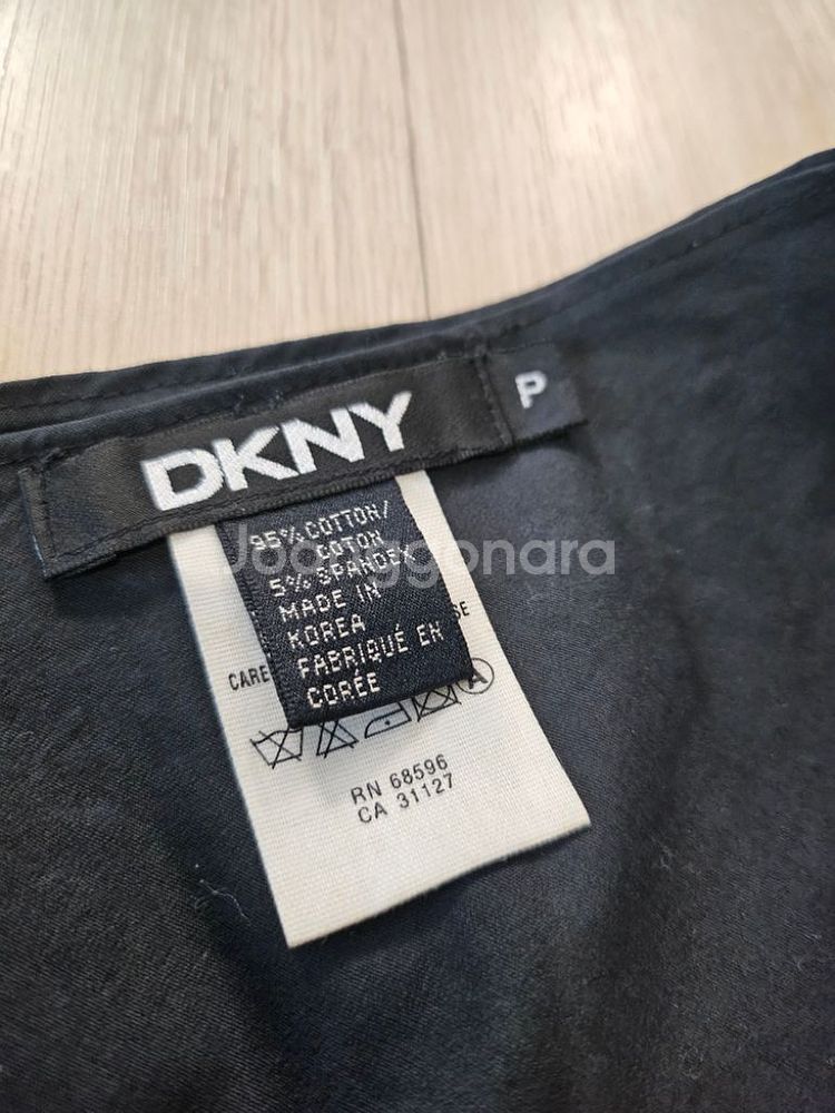 dkny--3