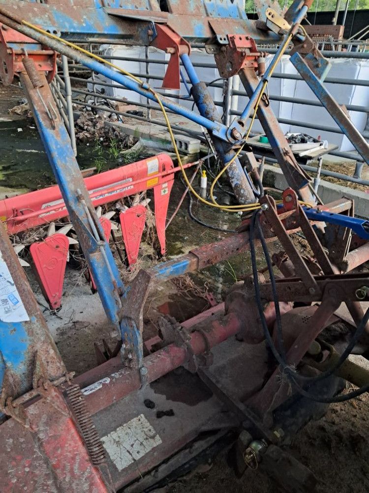 트랙터185로타리 팝니다. 이미지