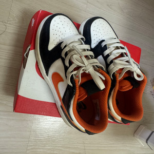 나이키 할로윈 덩크 ps 170사이즈 중고제품