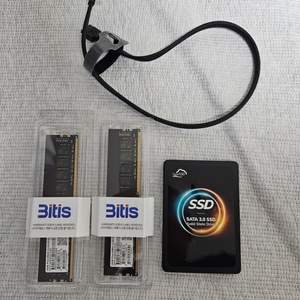 [약1달사용] SSD Sata 1TB + 램 32 DD