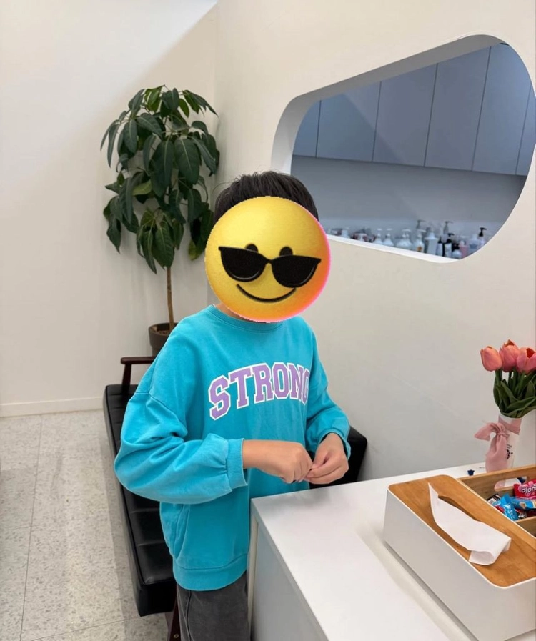 블루 아동 맨투맨 이미지