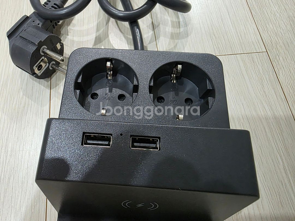 멀티탭 2구 1.5M 무선충전 USB LFS-HA22--3