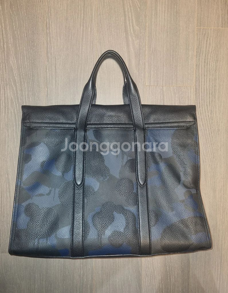 코치 남자 토트백 팝니다.--1