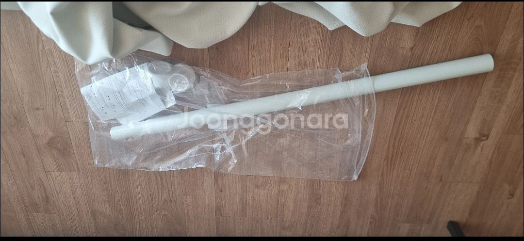 아이브라운커튼랑 커튼봉팔아요사용안한거에요 새거입니다--1